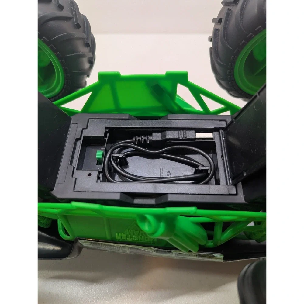Monster Jam Spin Master Grave Digger 1:15 RC Truck Model 66801 - No Remote *Read